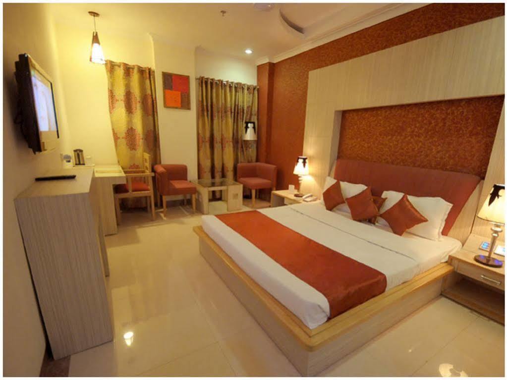 Hotel Rajshree & Spa Chandīgarh Exteriér fotografie